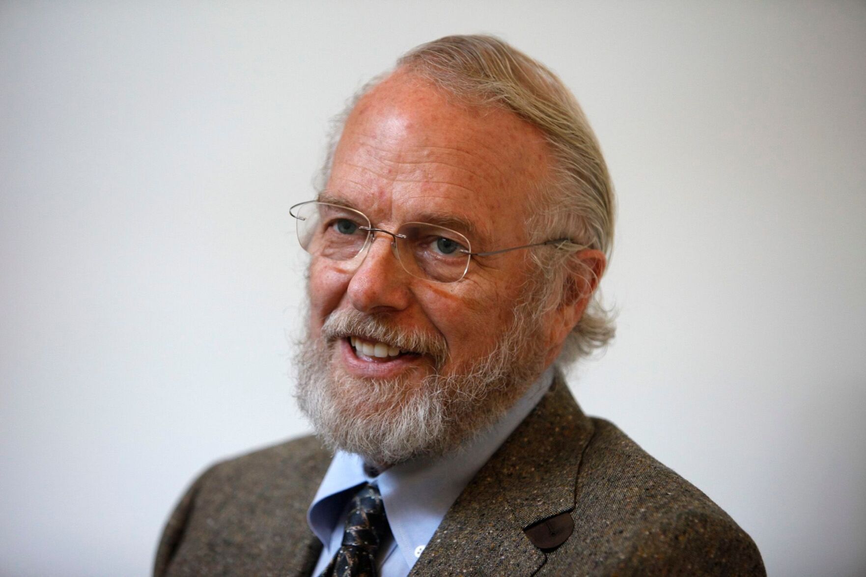 Adobe co-founder Jon Warnock is dead at 82